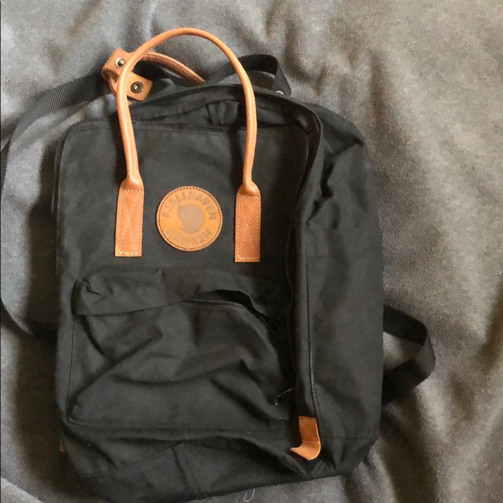 Fjallraven Kanken No 2 with leather details